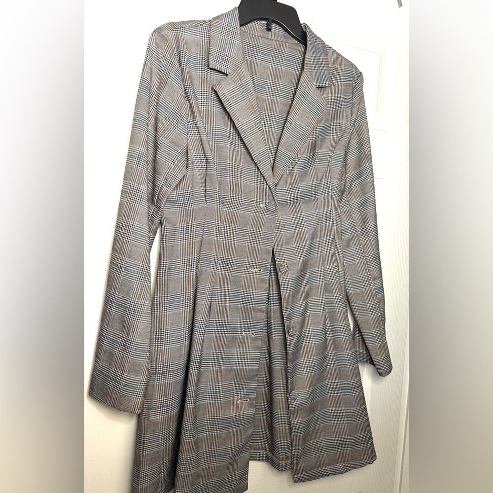 SHEIN Classic Gray Plaid Blazer